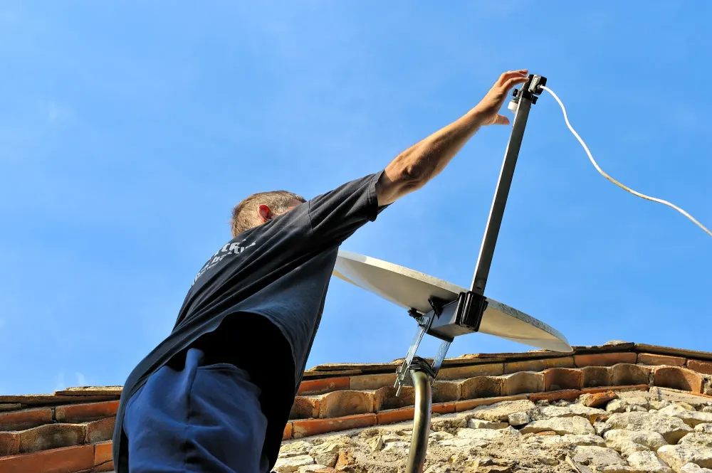 Maintenance parabole à Sainghin-en-Weppes