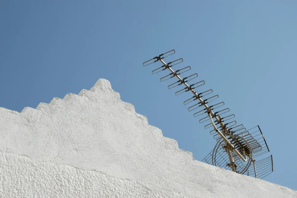 bg-pages-internes-antenne-est-a-vous