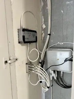 L'ANTENNE EST A VOUS (8)